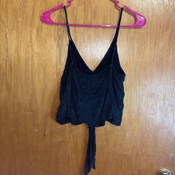•MUSTARD SEED•DISTRESSED BLACK SPAGHETTI STRAP TIE KNOT FRONT TOP IN SIZE S - Picture 5 of 6